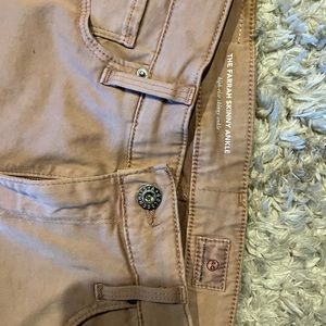 AG rose, colored, skinny jeans, like new, never worn, super soft material
